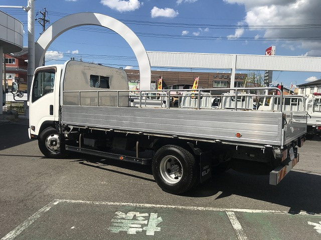 いすゞ エルフ 2RG-NPR88YN(2WD)の写真4