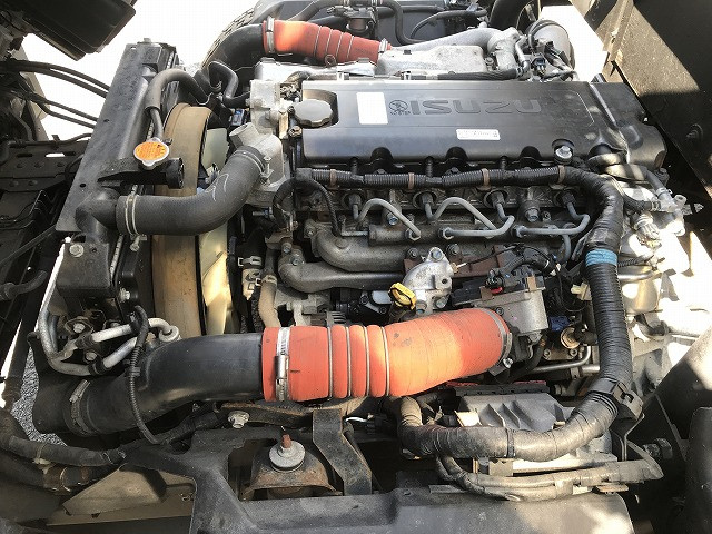 いすゞ エルフ 2RG-NPR88YN(2WD)の写真18