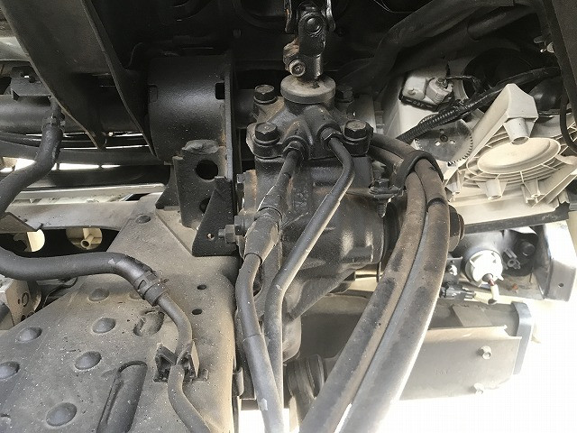 いすゞ エルフ 2RG-NPR88YN(2WD)の写真20