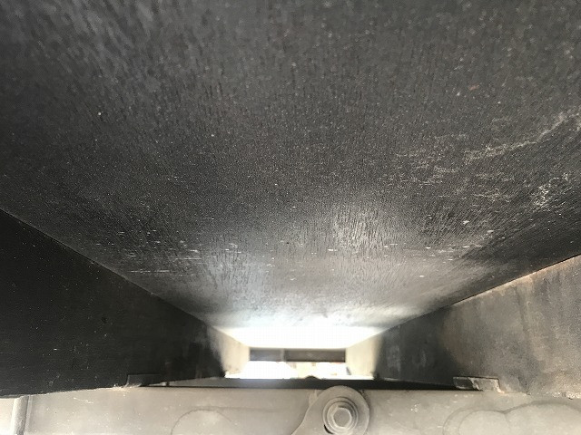 いすゞ エルフ 2RG-NPR88YN(2WD)の写真27