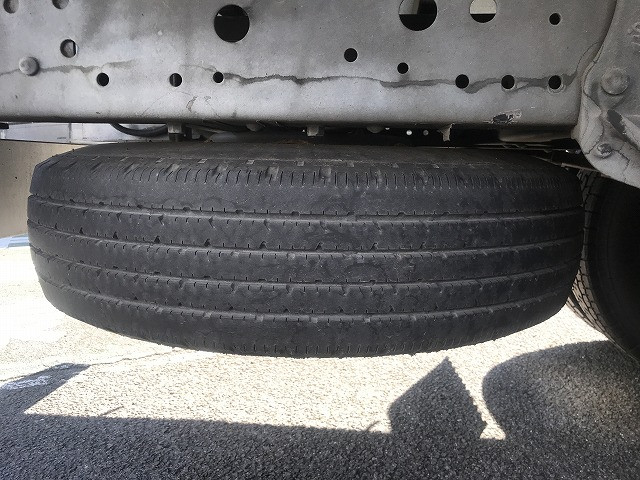 いすゞ エルフ 2RG-NPR88YN(2WD)の写真33