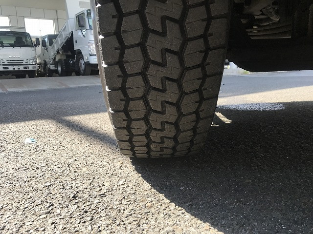 いすゞ エルフ 2RG-NPR88YN(2WD)の写真35