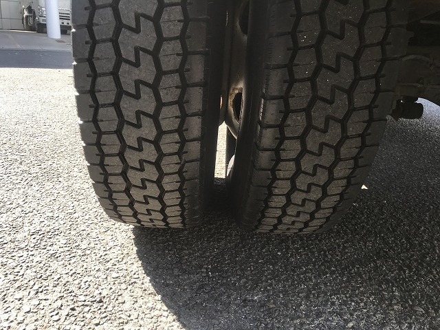 いすゞ エルフ 2RG-NPR88YN(2WD)の写真36