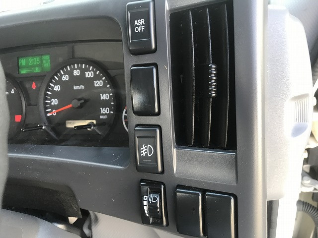 いすゞ エルフ 2RG-NPR88YN(2WD)の写真46