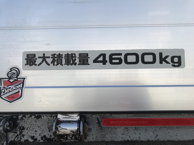 いすゞ エルフ 2RG-NPR88YN(2WD)の写真47