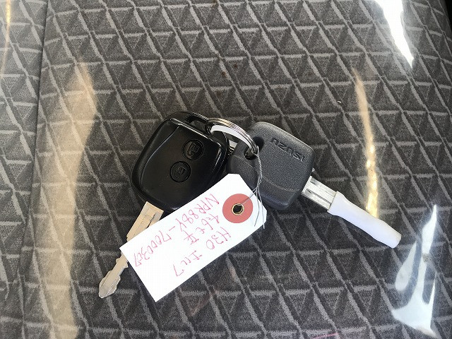 いすゞ エルフ 2RG-NPR88YN(2WD)の写真49