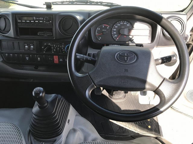 トヨタ ダイナ TKG-XZU605(2WD)の写真26
