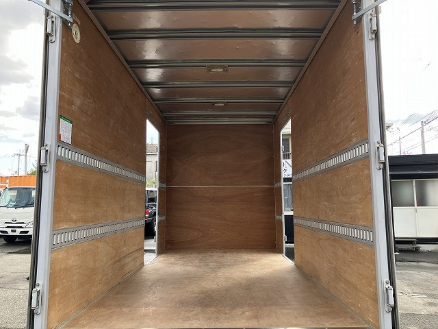 いすゞ エルフ TRG-NLR85AN(2WD)の写真16