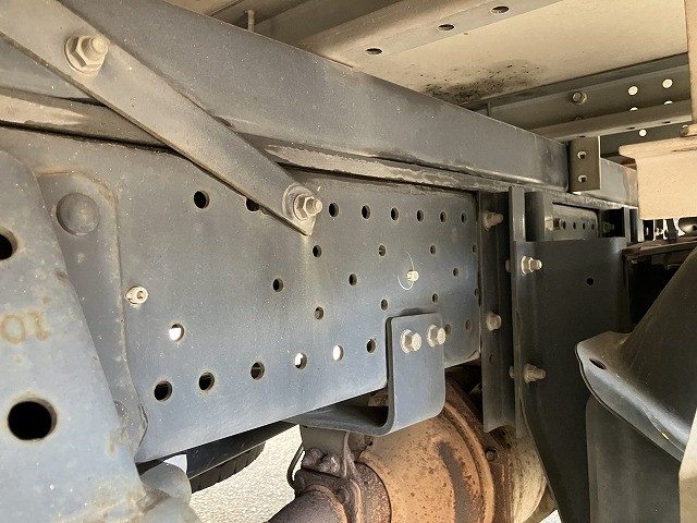 いすゞ エルフ TRG-NLR85AN(2WD)の写真26