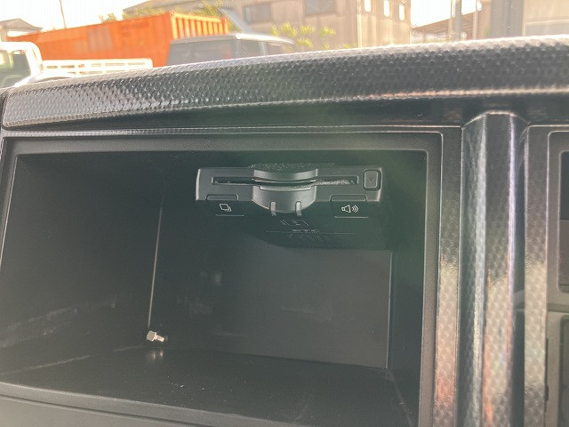 いすゞ エルフ TRG-NLR85AN(2WD)の写真34