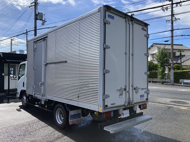 いすゞ エルフ TRG-NMR85AN(2WD)の写真6