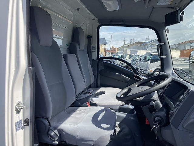 いすゞ エルフ TRG-NMR85AN(2WD)の写真27