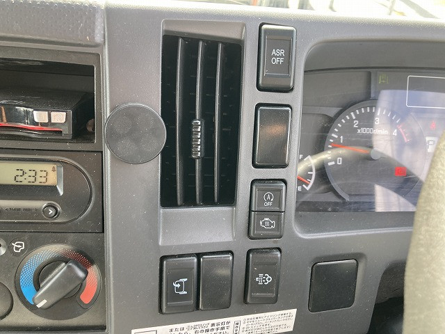 いすゞ エルフ TRG-NMR85AN(2WD)の写真33