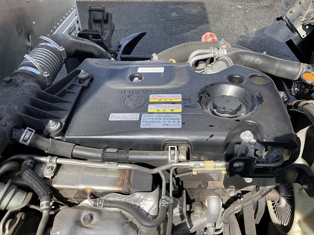 いすゞ エルフ TRG-NMR85AN(2WD)の写真43