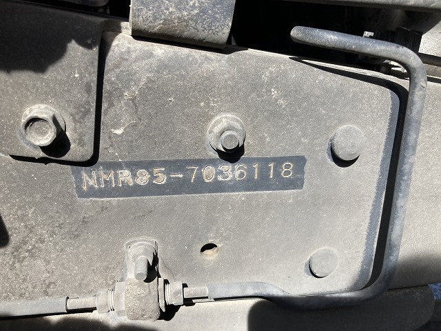 いすゞ エルフ TRG-NMR85AN(2WD)の写真44