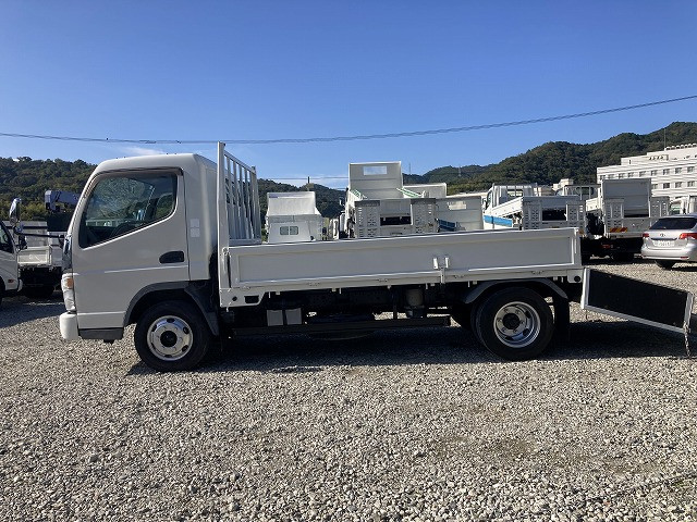三菱 キャンター KK-FE82EE(2WD)の写真4