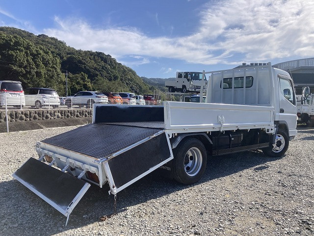 三菱 キャンター KK-FE82EE(2WD)の写真8