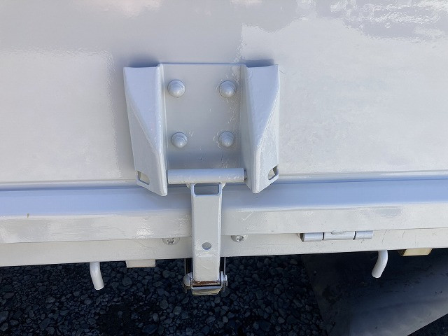 三菱 キャンター KK-FE82EE(2WD)の写真30