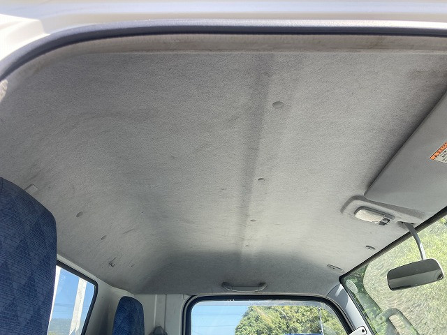 三菱 キャンター KK-FE82EE(2WD)の写真33