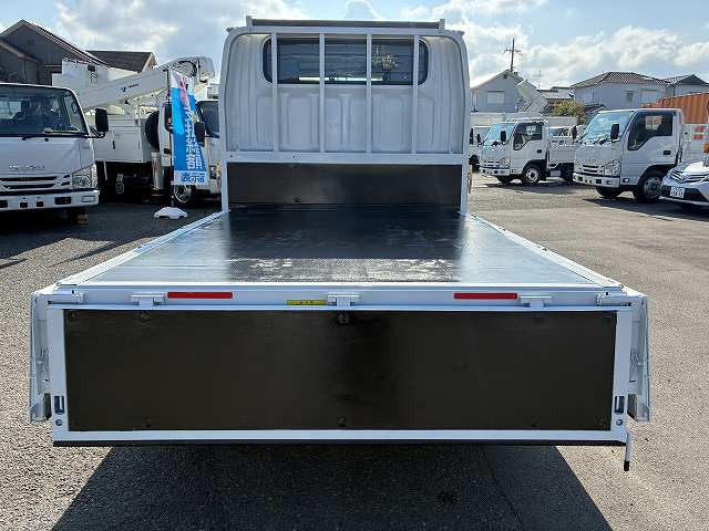 三菱 キャンター 2RG-FBA20(2WD)の写真14