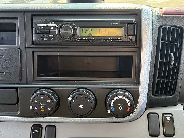 三菱 キャンター 2RG-FBA20(2WD)の写真48