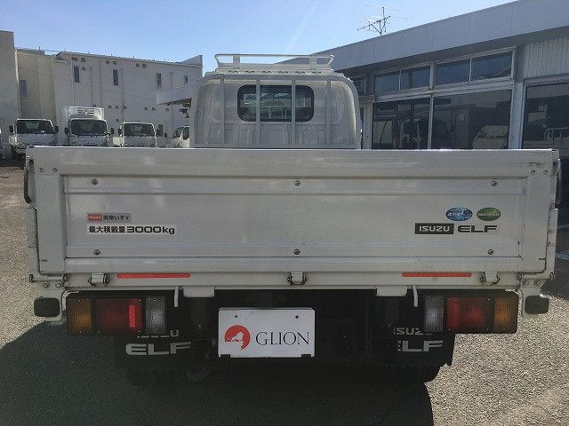 いすゞ エルフ 2RG-NKR88A(2WD)の写真5