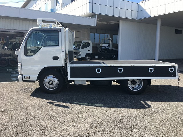 いすゞ エルフ 2RG-NKR88A(2WD)の写真11