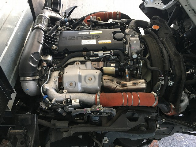 いすゞ エルフ 2RG-NKR88A(2WD)の写真25
