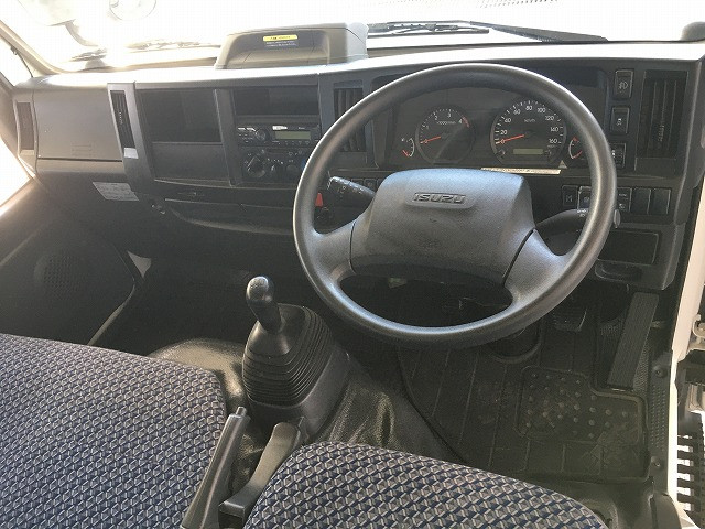 いすゞ エルフ 2RG-NKR88A(2WD)の写真31
