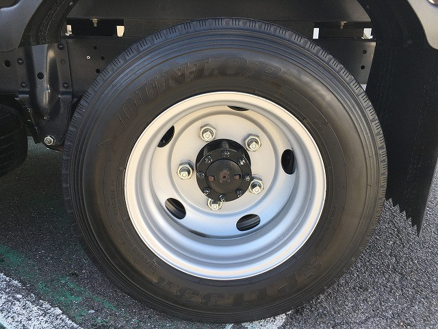 いすゞ エルフ 2RG-NKR88A(2WD)の写真41