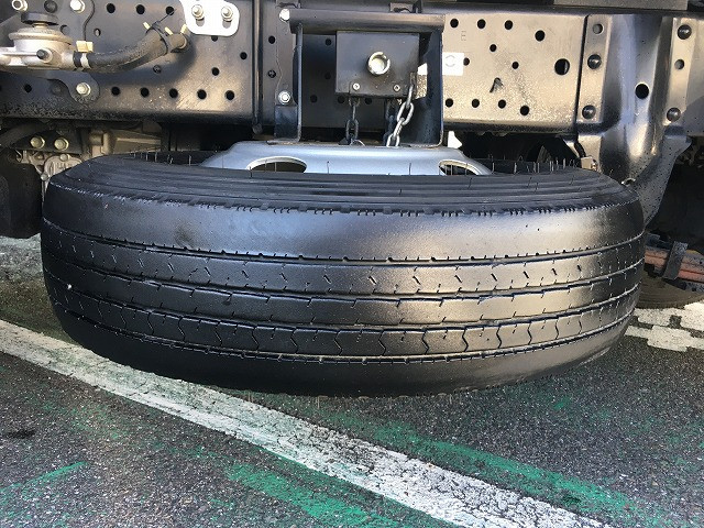 いすゞ エルフ 2RG-NKR88A(2WD)の写真43