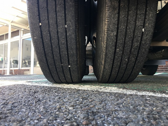 いすゞ エルフ 2RG-NKR88A(2WD)の写真46