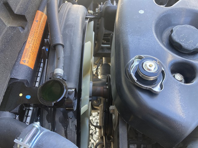 いすゞ エルフ BKG-NPR85AN(2WD)の写真17