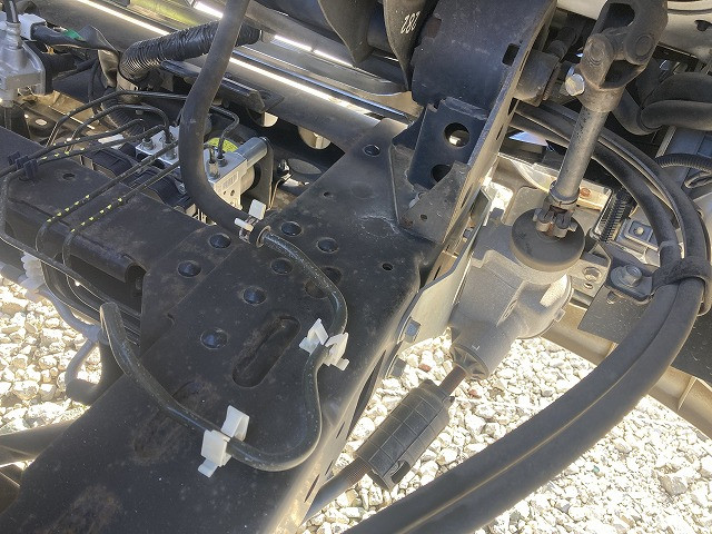 いすゞ エルフ BKG-NPR85AN(2WD)の写真19