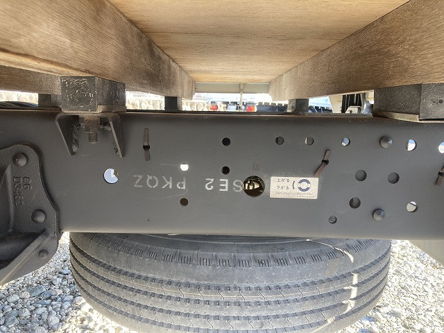 いすゞ エルフ BKG-NPR85AN(2WD)の写真37