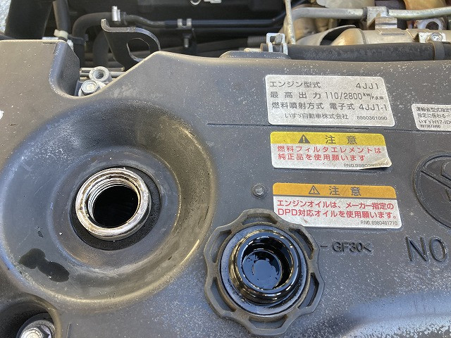 いすゞ エルフ BKG-NPR85AN(2WD)の写真43