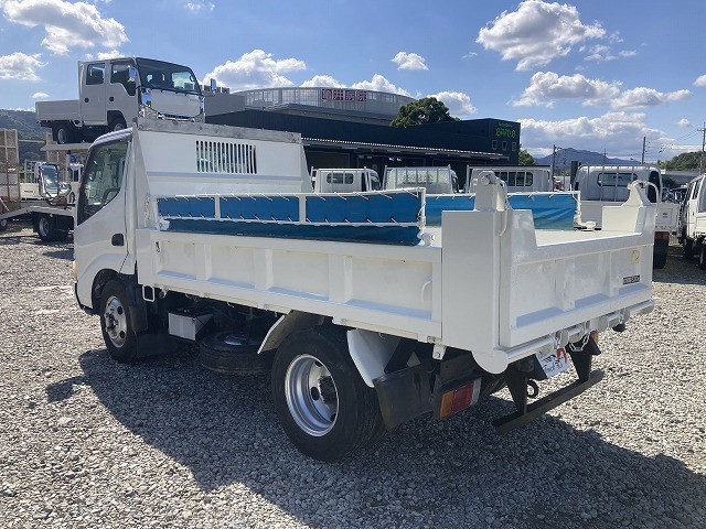 日野 デュトロ PB-XZU311T(2WD)の写真13