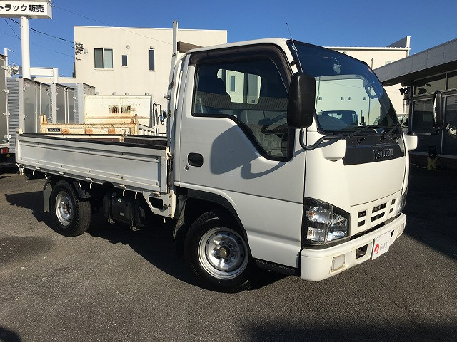 いすゞ エルフ KR-NHR69(2WD)の写真3