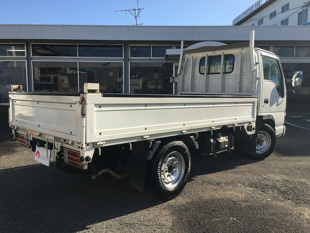 いすゞ エルフ KR-NHR69(2WD)の写真8