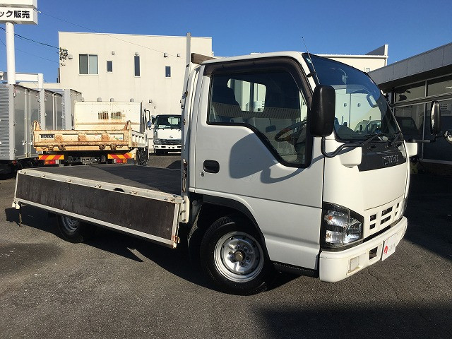 いすゞ エルフ KR-NHR69(2WD)の写真10