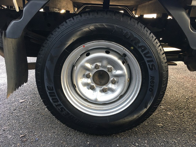 いすゞ エルフ KR-NHR69(2WD)の写真27