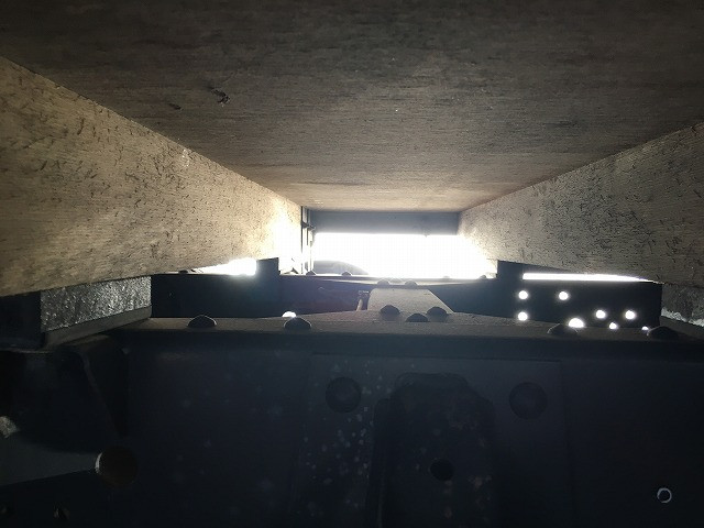 いすゞ エルフ KR-NHR69(2WD)の写真34