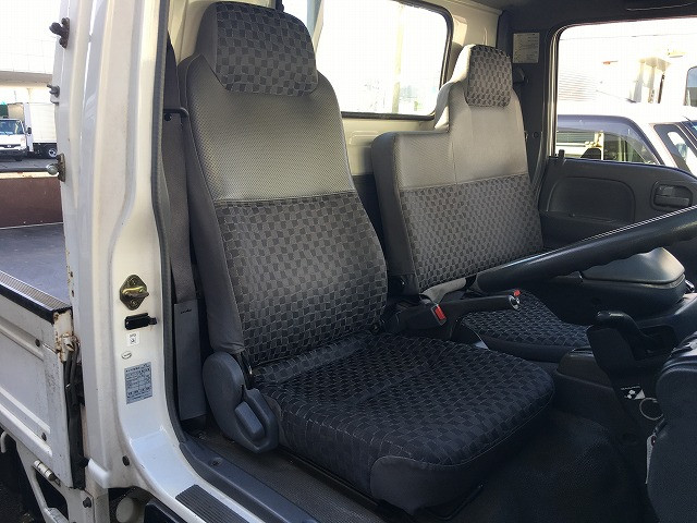 いすゞ エルフ KR-NHR69(2WD)の写真38