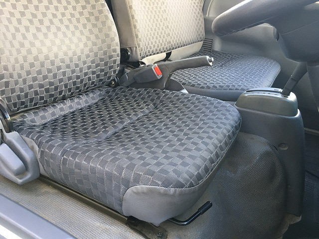 いすゞ エルフ KR-NHR69(2WD)の写真41