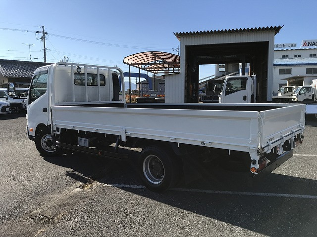 トヨタ ダイナ TKG-XZU710(2WD)の写真6