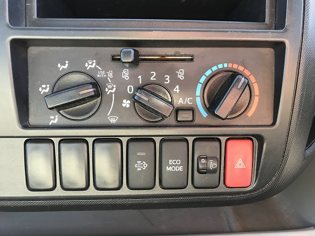 トヨタ ダイナ TKG-XZU710(2WD)の写真44