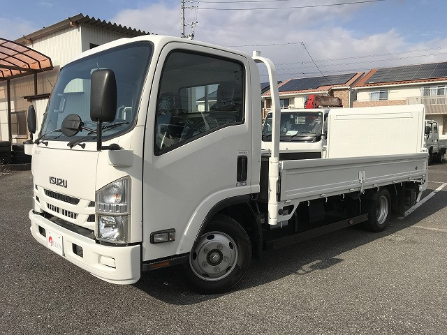 いすゞ エルフ TPG-NPR85AR(2WD)の写真1