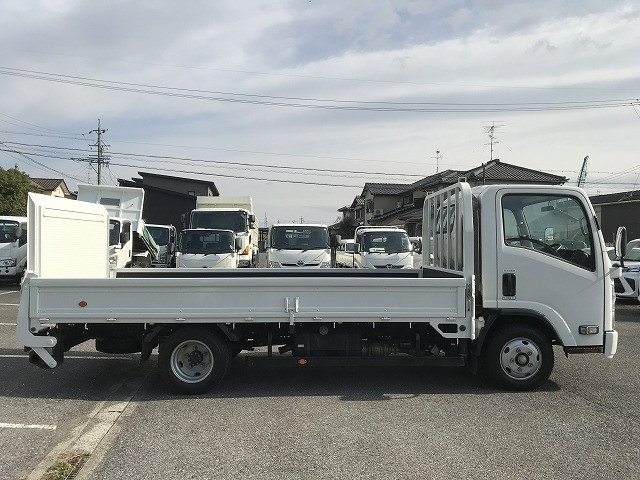 いすゞ エルフ TPG-NPR85AR(2WD)の写真5