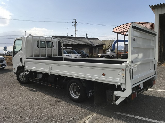 いすゞ エルフ TPG-NPR85AR(2WD)の写真6