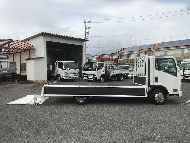 いすゞ エルフ TPG-NPR85AR(2WD)の写真12